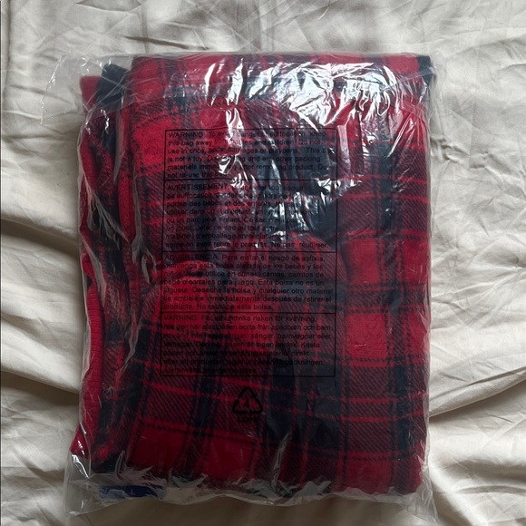 Eddie Bauer Red and Black Bear Plaid Pajama Set - Picture 5 of 7